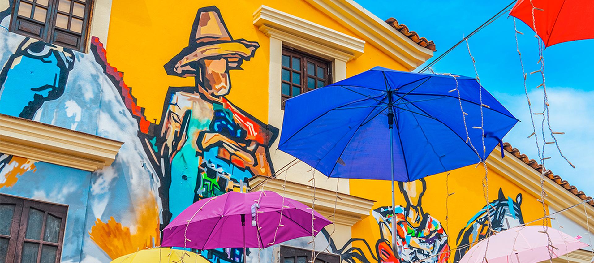 Shopping in Puerto Vallarta: Mercado del Río Cuale - Pinnacle Resorts