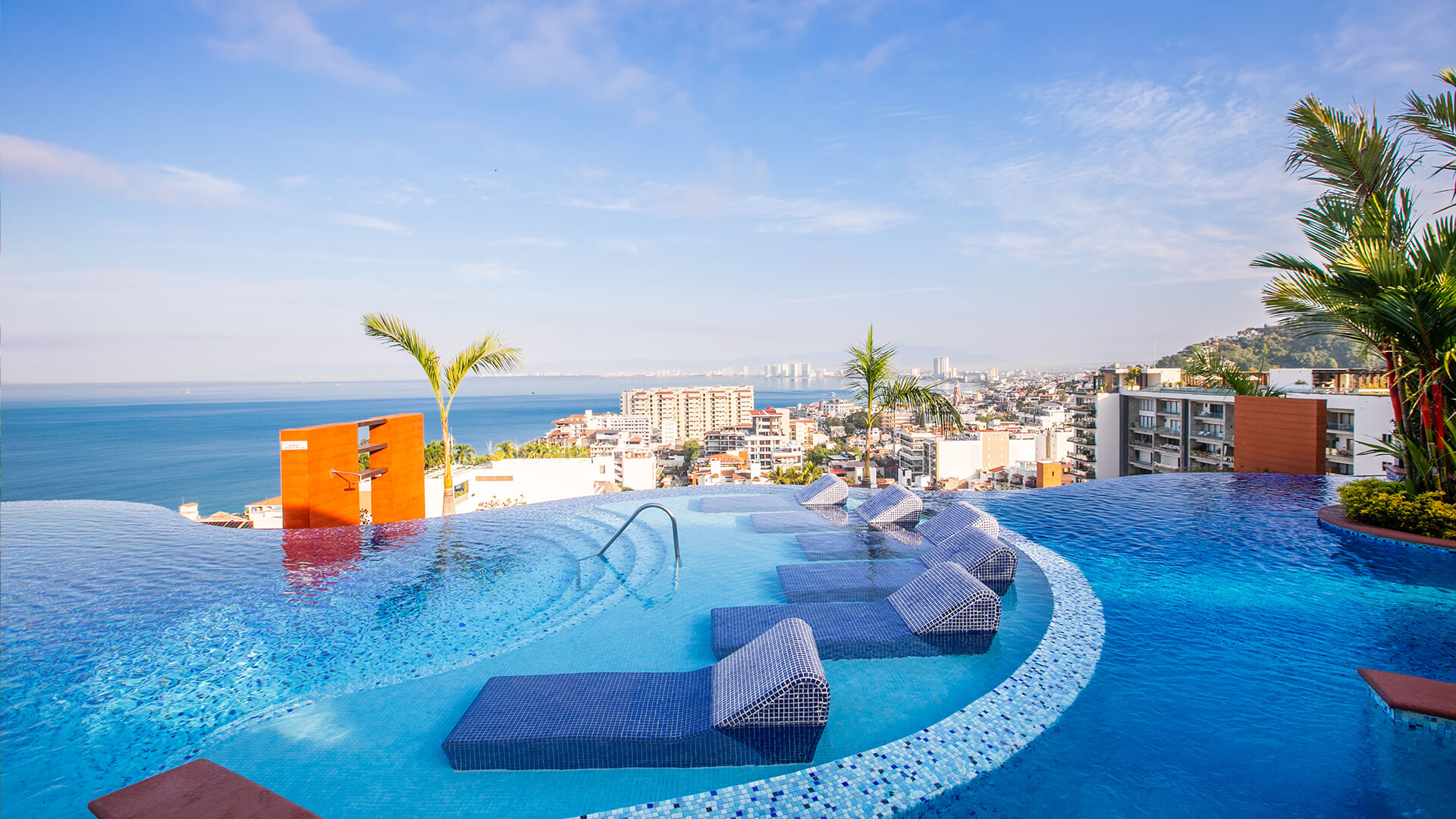 Residences by Pinnacle 220